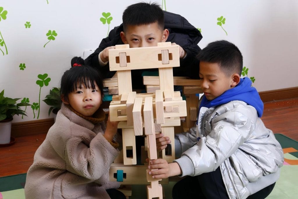 180-Piece Luban-Style Interlocking Wooden Construction Blocks