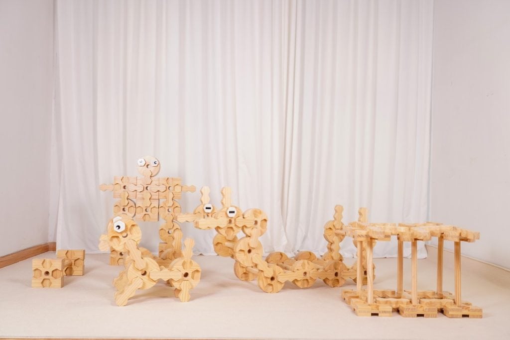 198-Piece Pinewood Interlocking Connector Building Set