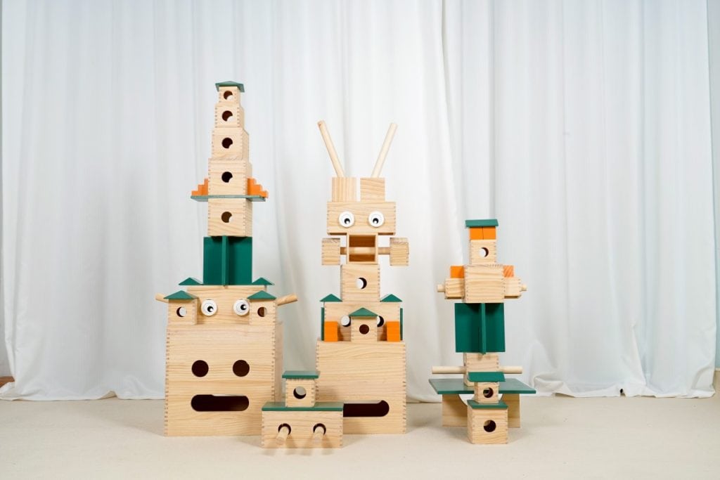 20-Shape Modular Pinewood Hollow Block Construction System