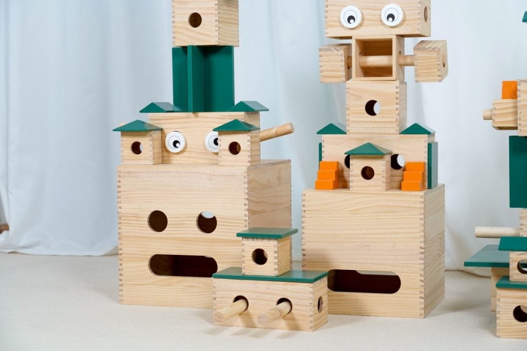 20-Shape Modular Pinewood Hollow Block Construction System