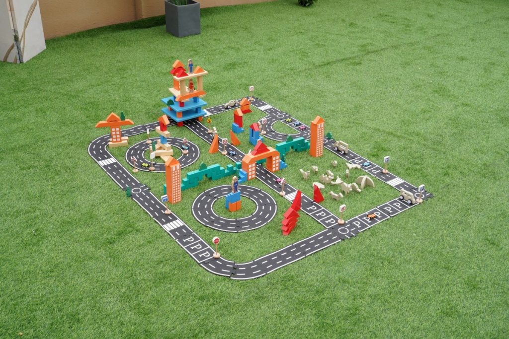 207-Piece Preschool Road City Building Set