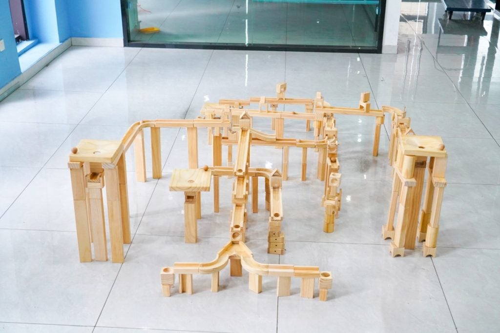 268-Piece Large Wooden Marble Run & Elevated Track Construction Set