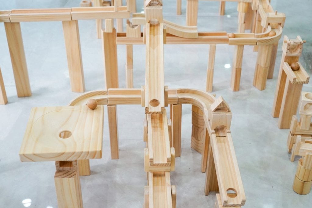 268-Piece Large Wooden Marble Run & Elevated Track Construction Set