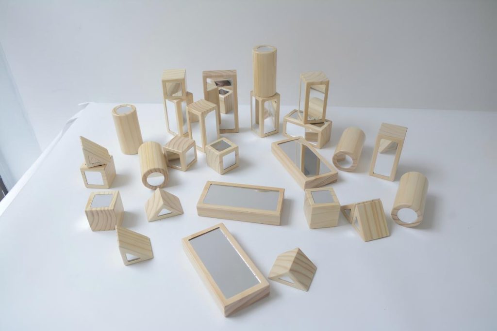27-Piece Pinewood Mirror Sensory Building Blocks Set