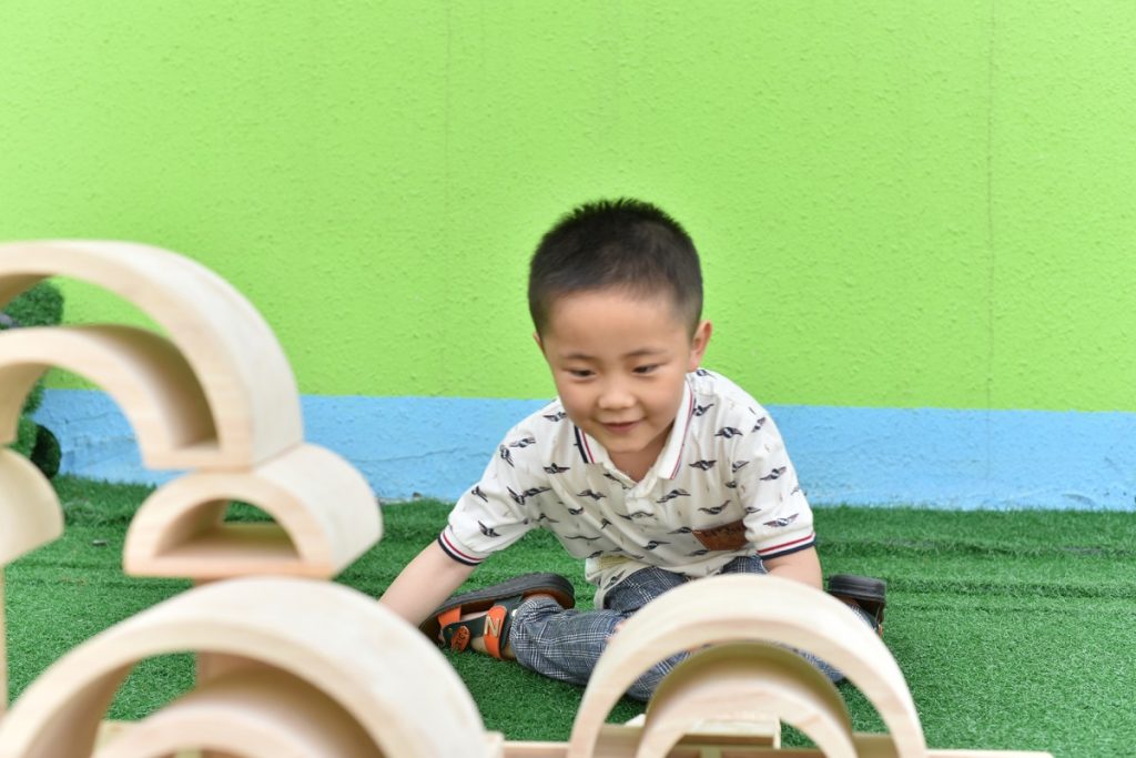 58-Piece Large Hollow Wooden Building Blocks Set