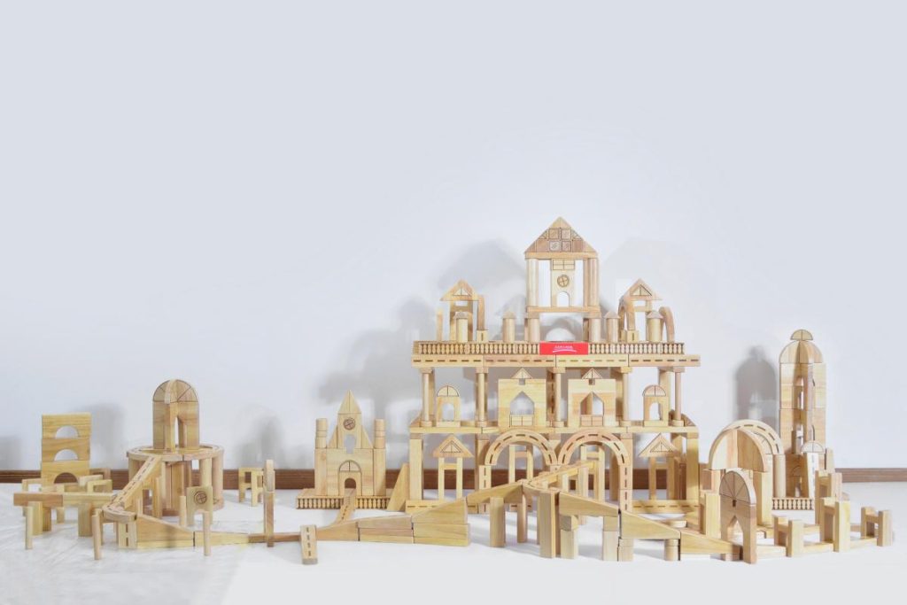 592-Piece Advanced Preschool Architectural & Railway Wooden Building Blocks Set
