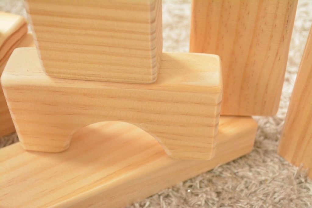 64-Piece Rounded-Edge Pinewood Unit Block Set