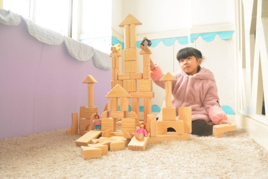 64-Piece Rounded-Edge Pinewood Unit Block Set