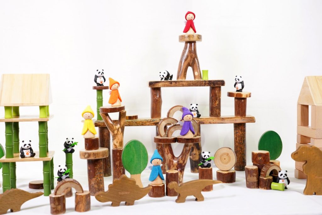 71-Piece Wooden Dinosaur & Woodland Small World Play Set