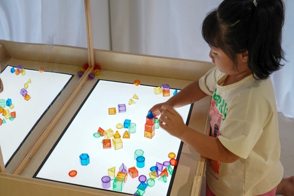 Sensory Light Table & Mirror Exploration Set