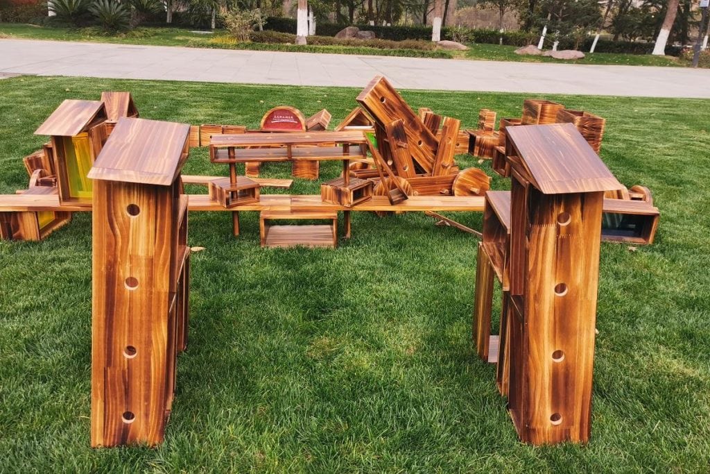 108-Piece Outdoor Hollow Blocks with Acrylic Panels