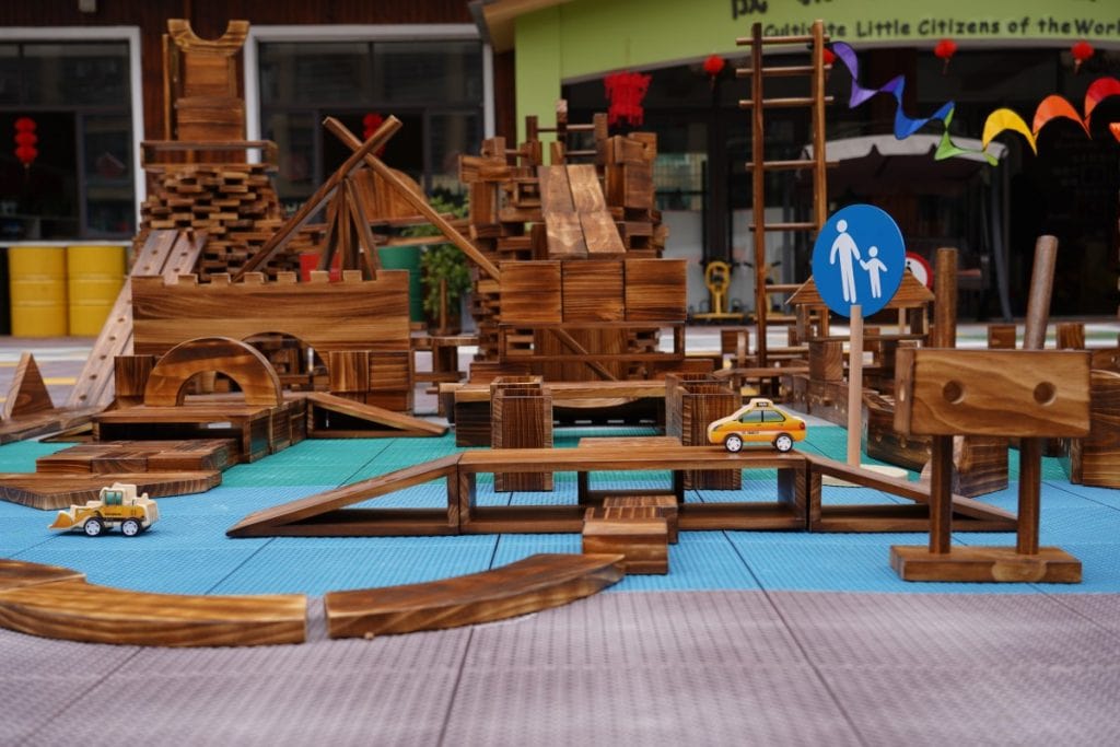 1223-Piece Complete Outdoor Building Block System