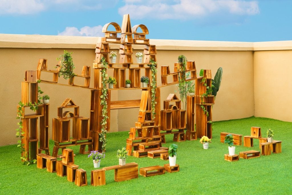 128-Piece Outdoor Hollow Wooden Building Blocks