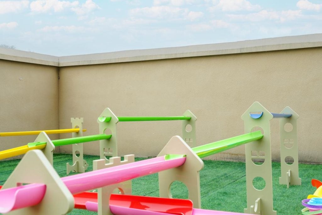 130 piece preschool water play system
