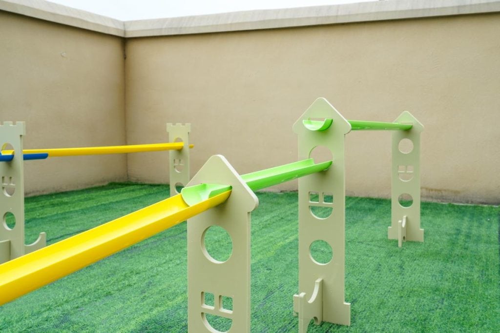 130 piece preschool water play system