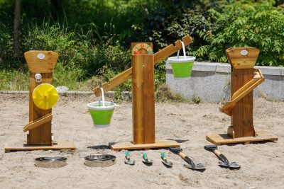 14-piece outdoor sand play set with wooden sand stations shovels and sieves