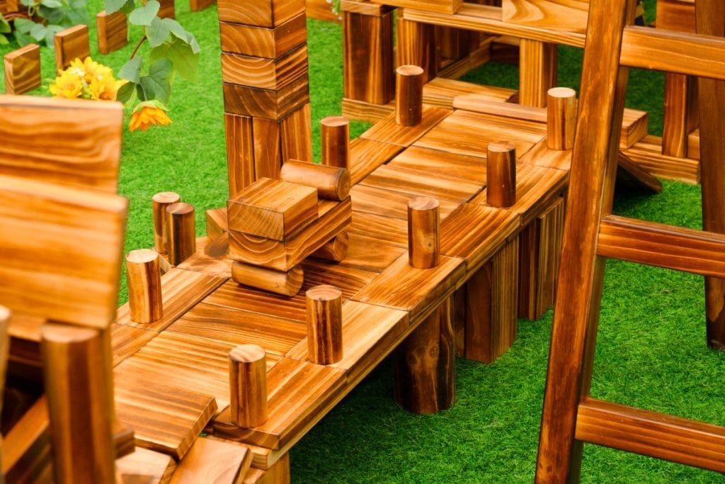 1633-Piece Large Outdoor Wooden Building Blocks – Basic Set