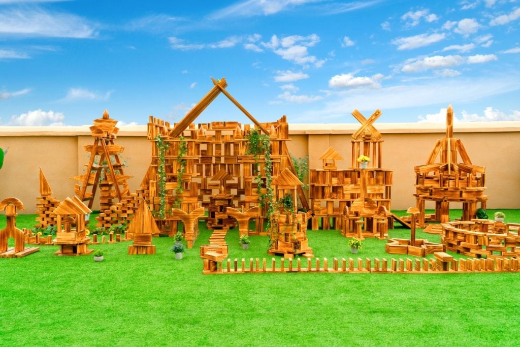 1633-Piece Large Outdoor Building Blocks – Deluxe Set