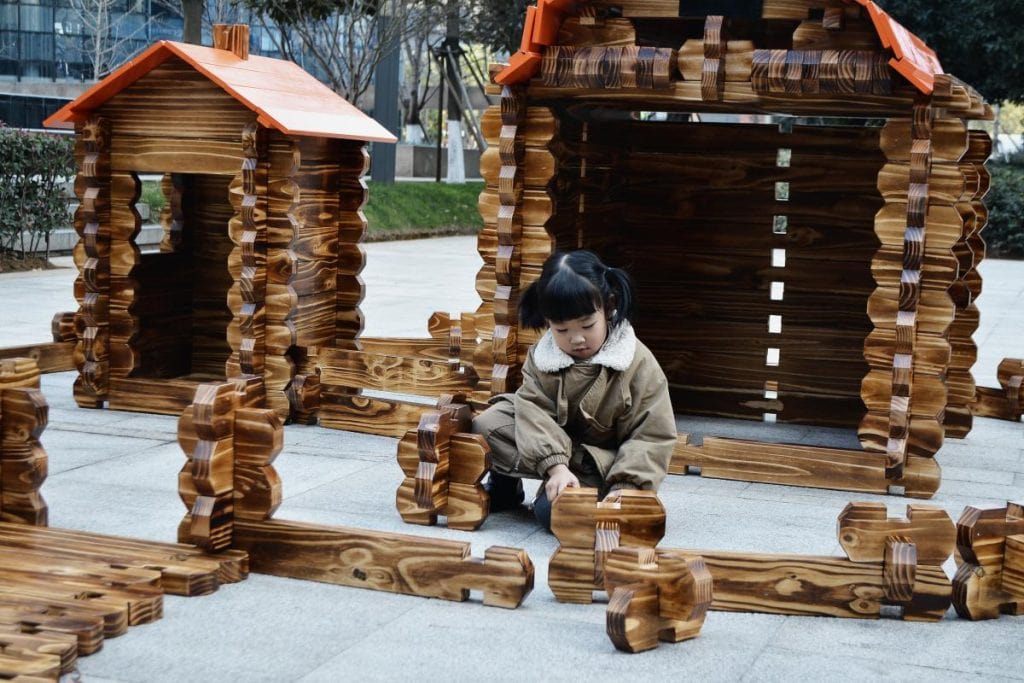 325-Piece Outdoor Wooden Town Building Set