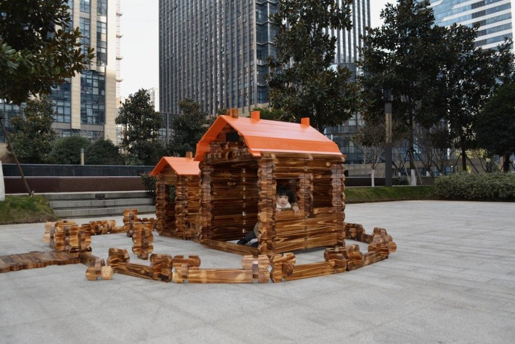 325-Piece Outdoor Wooden Town Building Set