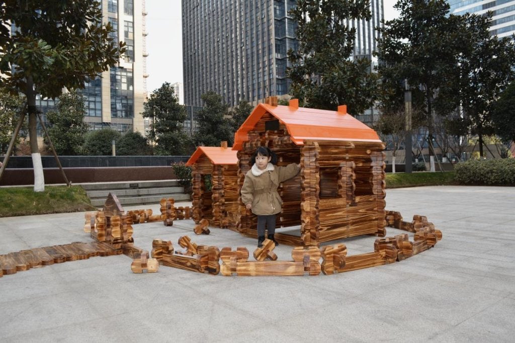 325-Piece Outdoor Wooden Town Building Set