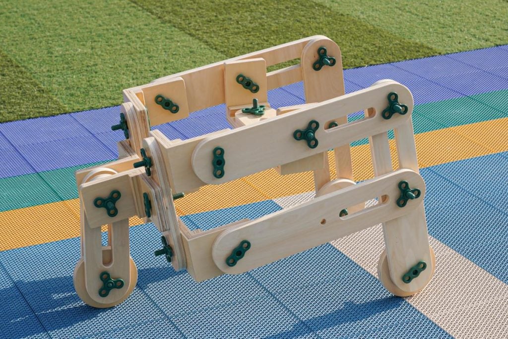 335-Piece Large Plywood Mechanical Construction Set