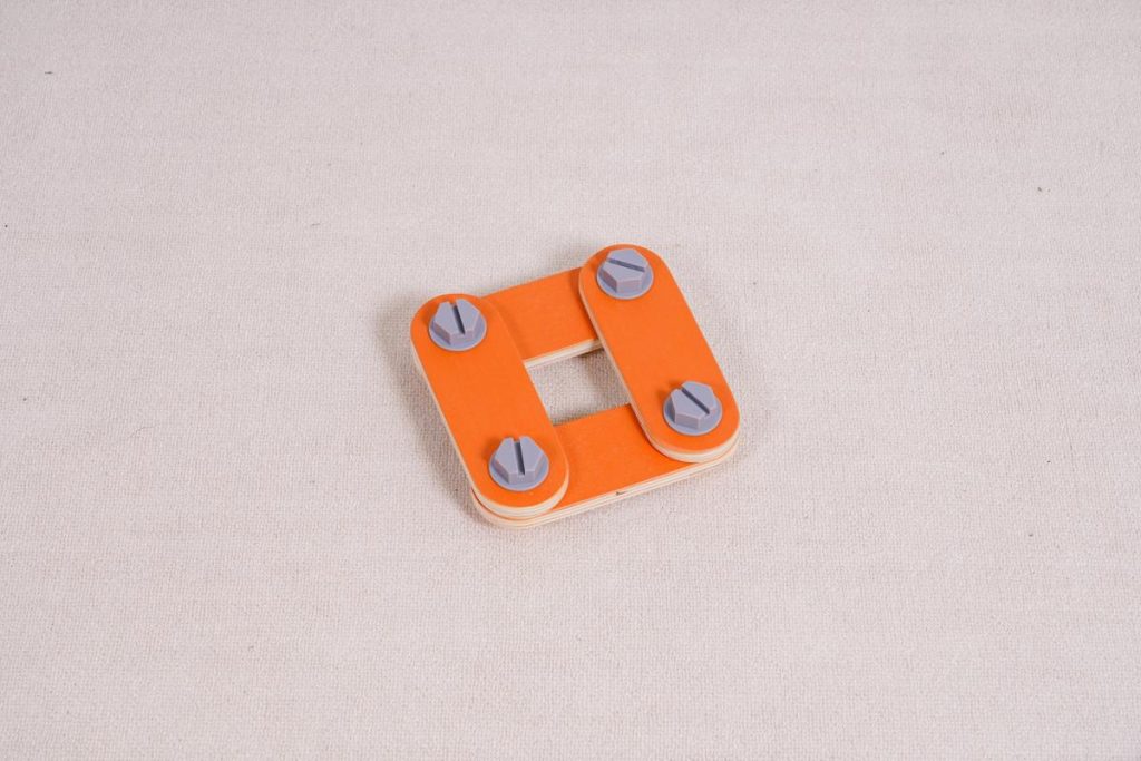 390-Piece Colorful Bolt & Nut Construction Set