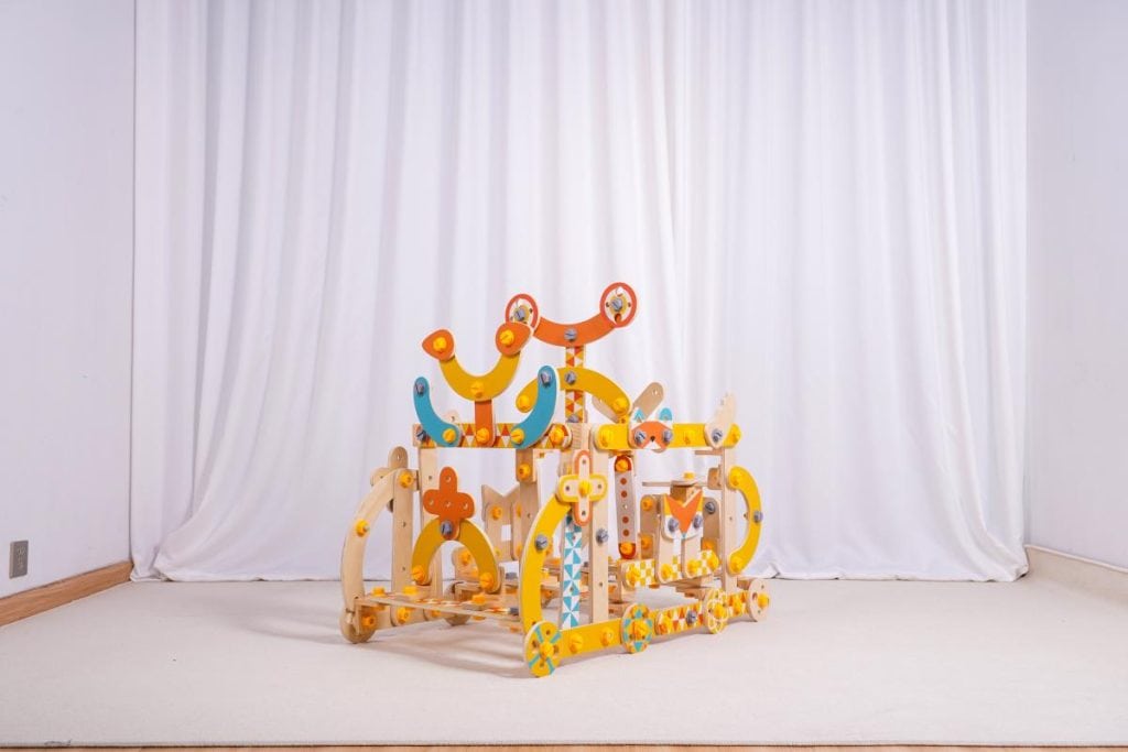 390-Piece Colorful Bolt & Nut Construction Set