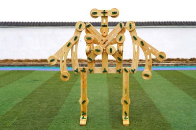 450-piece large wooden bolt and nut construction set for preschool engineering play