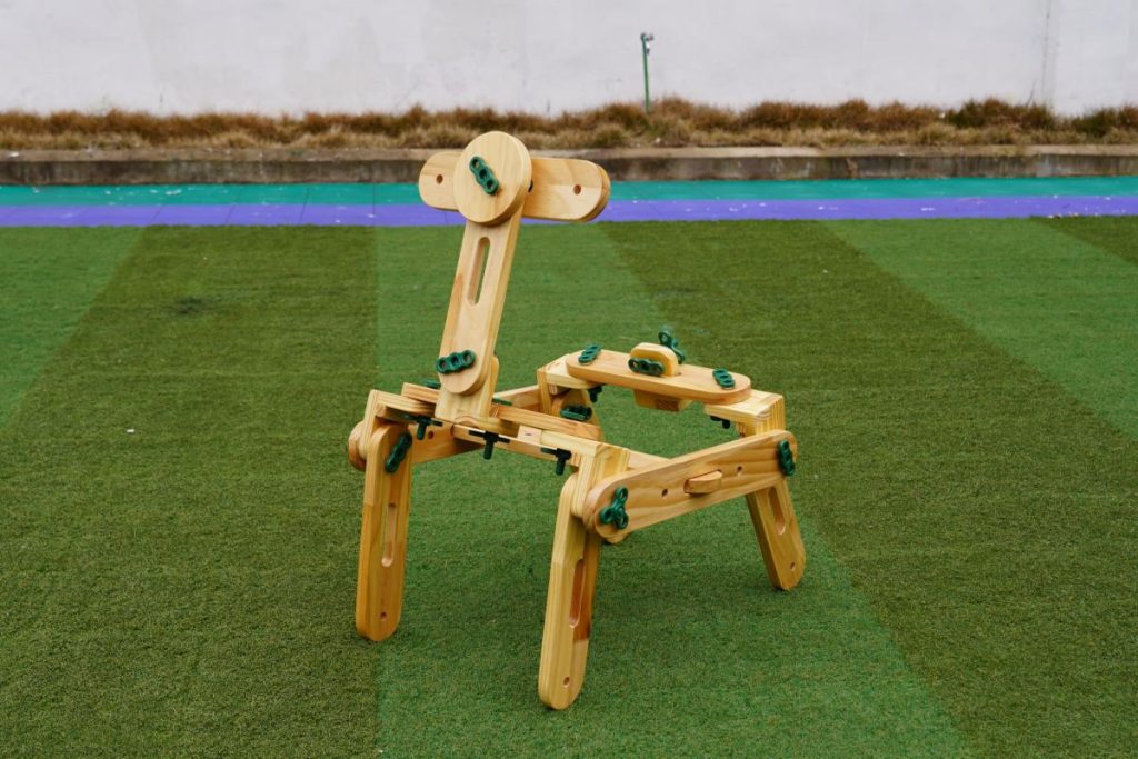 450-Piece Large Wooden Bolt & Nut Construction Set