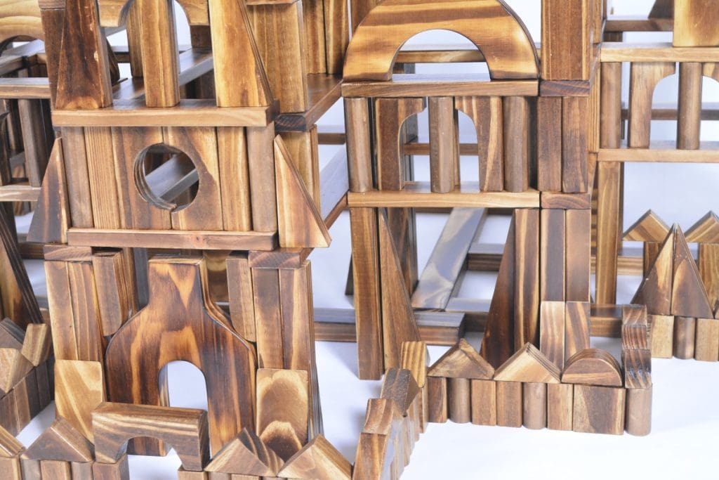 528-Piece Medium Outdoor Wooden Building Blocks
