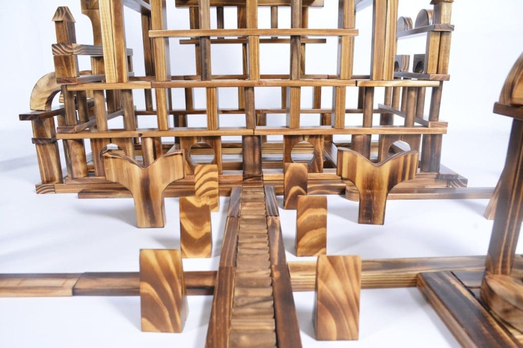 528-Piece Medium Outdoor Wooden Building Blocks