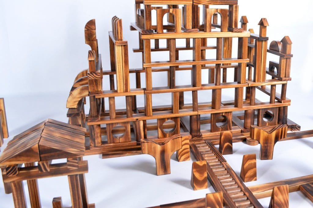 528-Piece Medium Outdoor Wooden Building Blocks