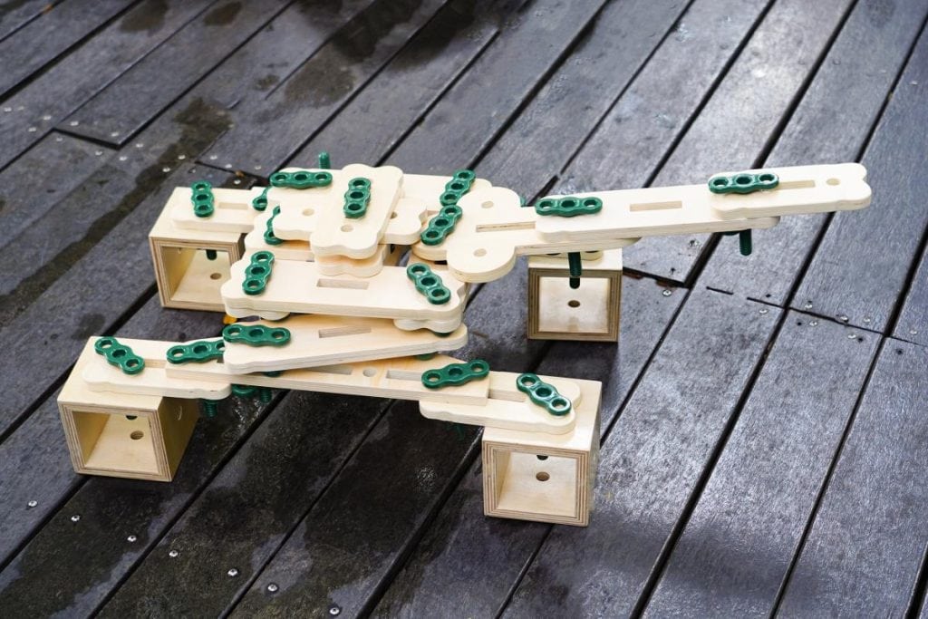 566-Piece STEAM Bolt & Nut Construction Set