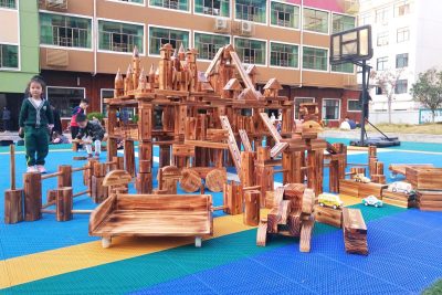 569-piece outdoor interlocking wooden building block set with multi-hole blocks and connector rods