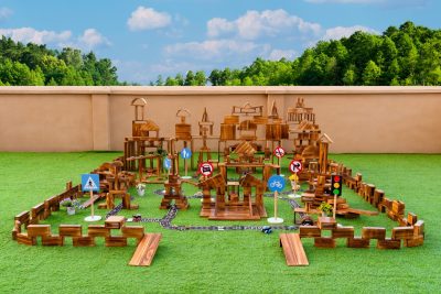 608-piece outdoor traffic and track building set with wooden blocks roads intersections and traffic signs