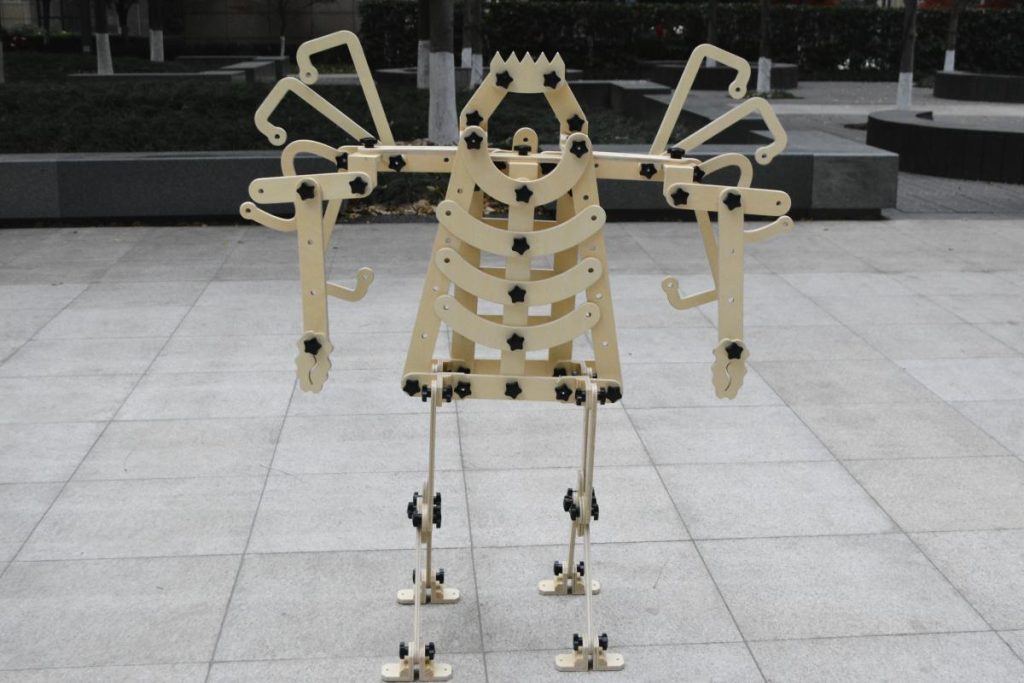 636-Piece Medium Mechanical Construction Set