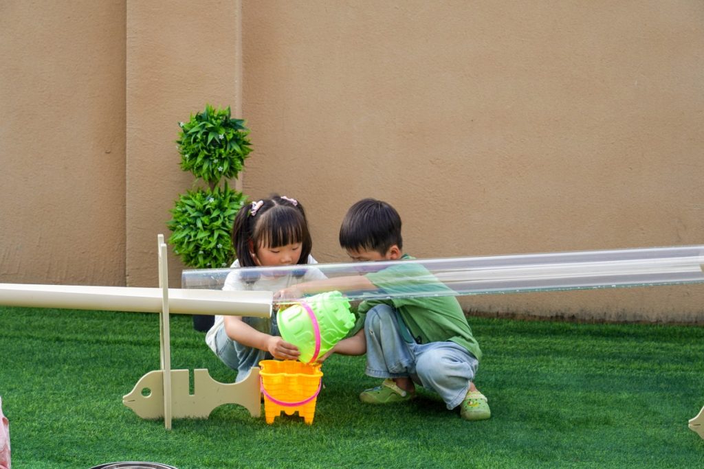 68 Piece Sand & Water Play Set