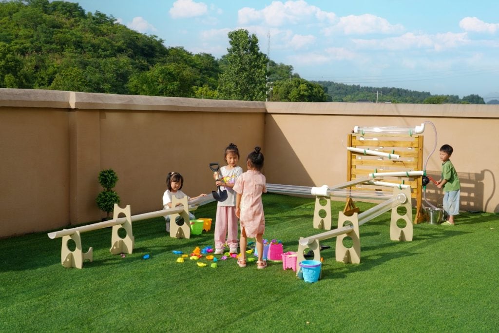 68 Piece Sand & Water Play Set