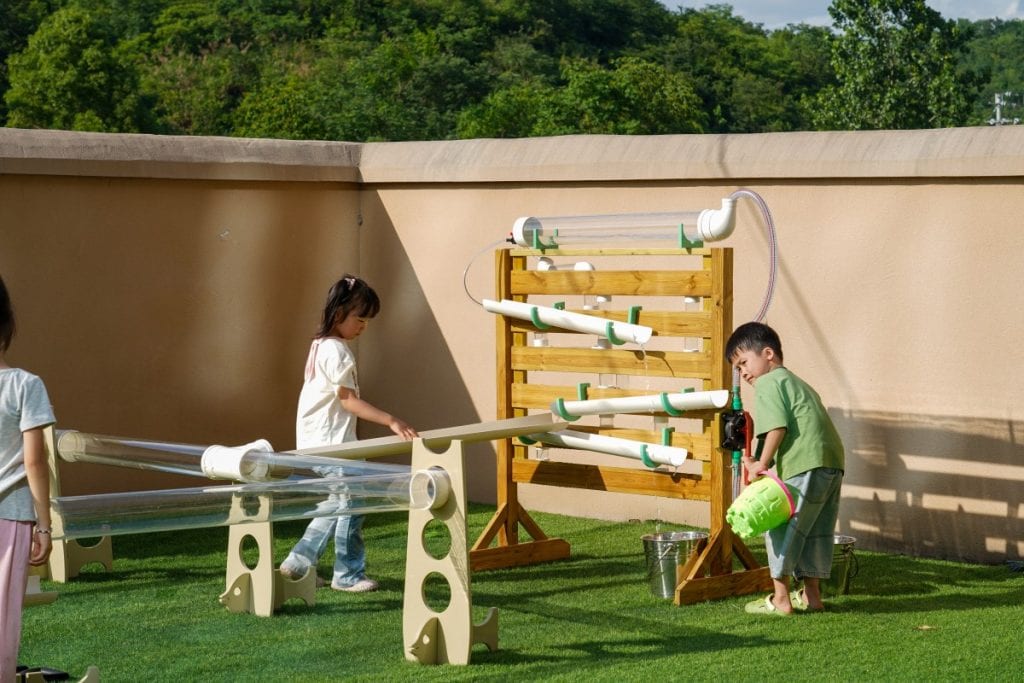 68 Piece Sand & Water Play Set