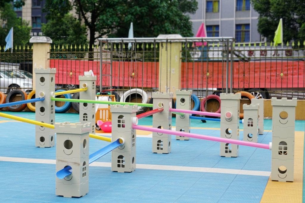 75 piece modular water play system