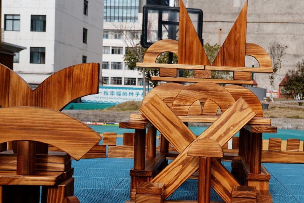866-Piece Outdoor Wooden Building Blocks – Deluxe Set