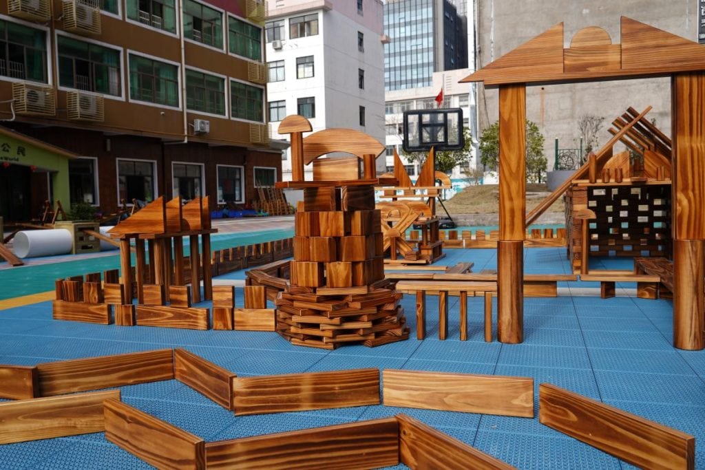 866-Piece Outdoor Wooden Building Blocks – Deluxe Set