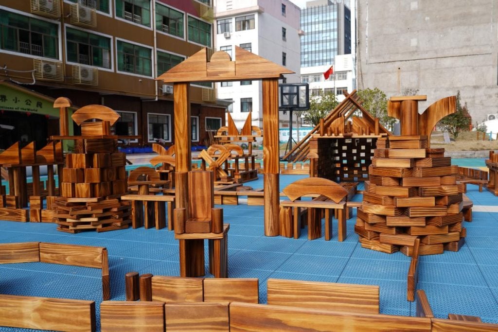 866-Piece Outdoor Wooden Building Blocks – Deluxe Set