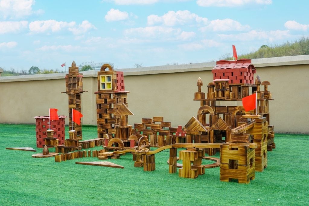 998 Piece Outdoor Landscape Building Block Set