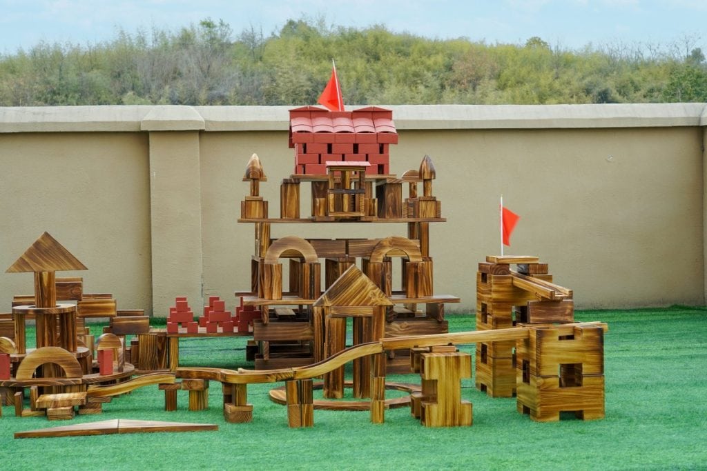 998 Piece Outdoor Landscape Building Block Set