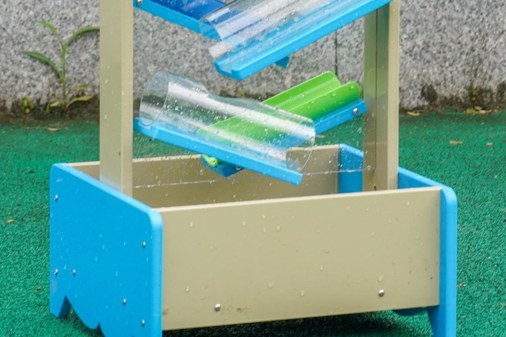 Double-Sided Water Play Station