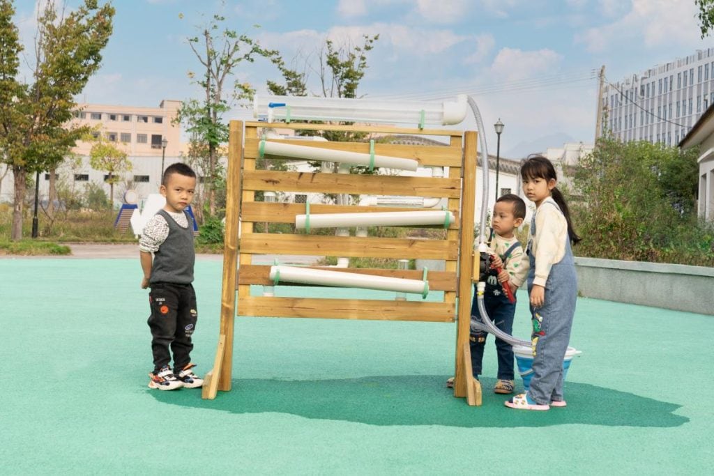 Multifunction Outdoor Water Play Wall
