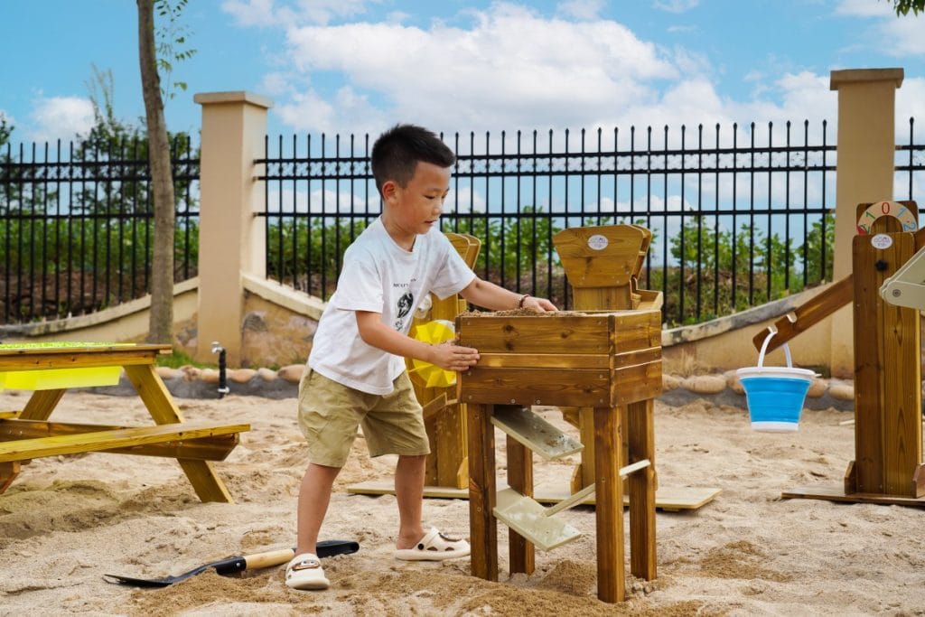 Outdoor Wooden Sand Flow Station – Tray Design
