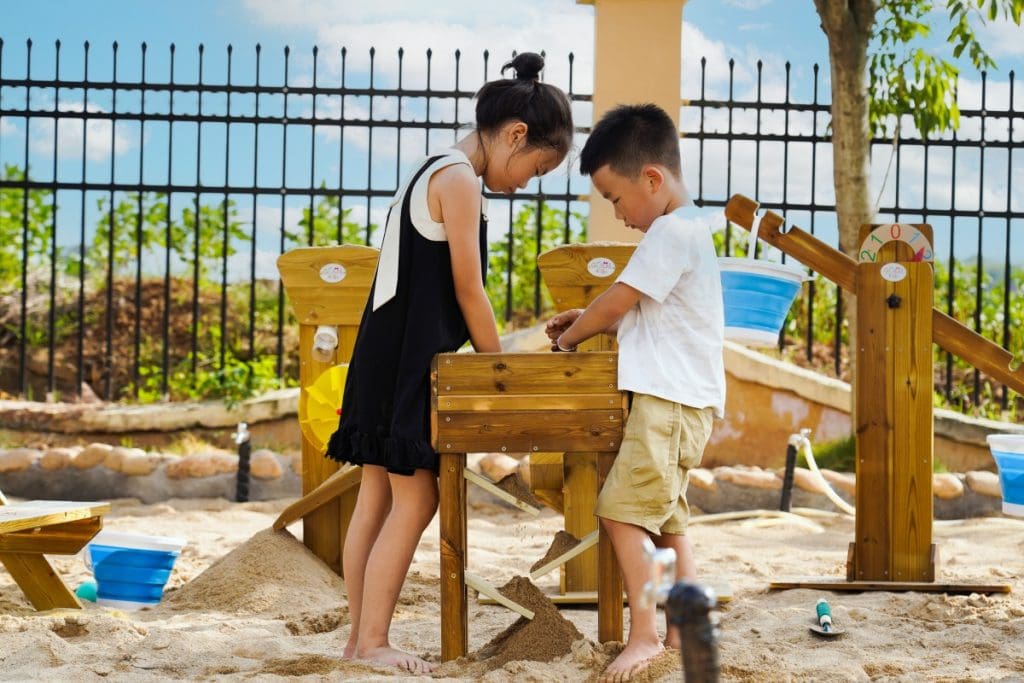 Outdoor Wooden Sand Flow Station – Tray Design
